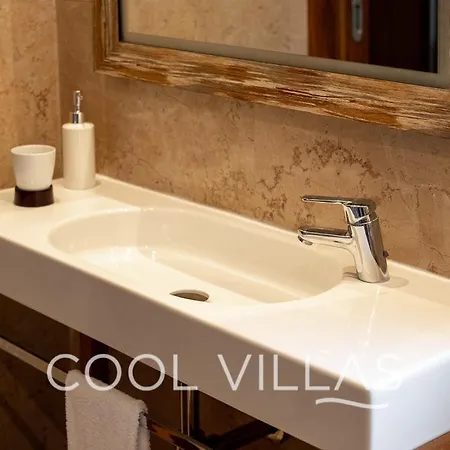 Aurora Premium Villa Walking Distance To Beach Villa *