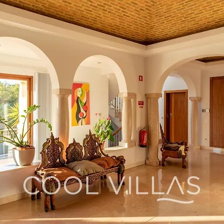 Aurora Premium Villa Walking Distance To Beach Villa
