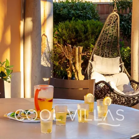 Aurora Premium Villa Walking Distance To Beach Villa